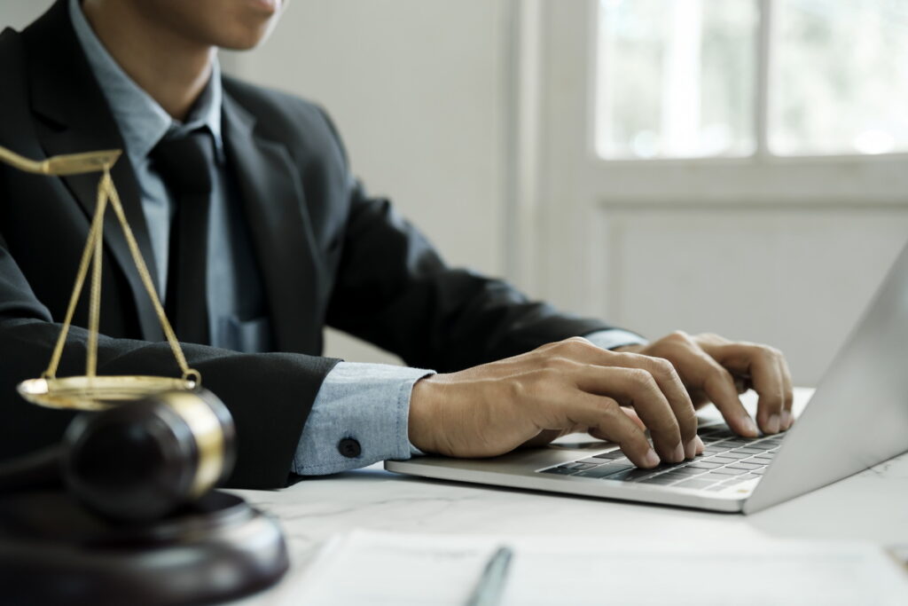 Digitale Geschäftsmodelle für Anwälte und Anwaltskanzleien unterstützt durch Legal Tech Software